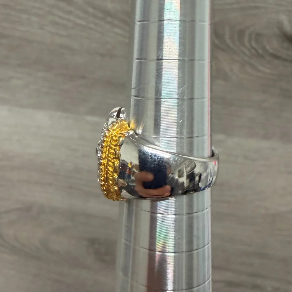 Elegant Gold Tone‎ and Sterling Silver Floral Ring .925